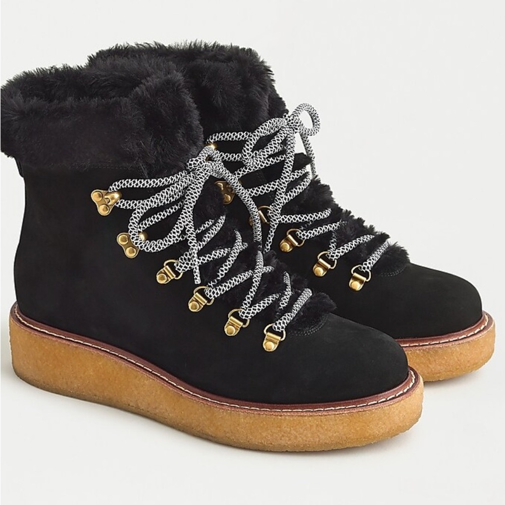 Women's Nubuck winter boots with wedge crepe sole
